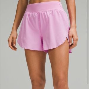 LULU FAST AND FREE SHORT SIZE 4